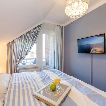 Albrecht - Nr 45 - Strandhotel *